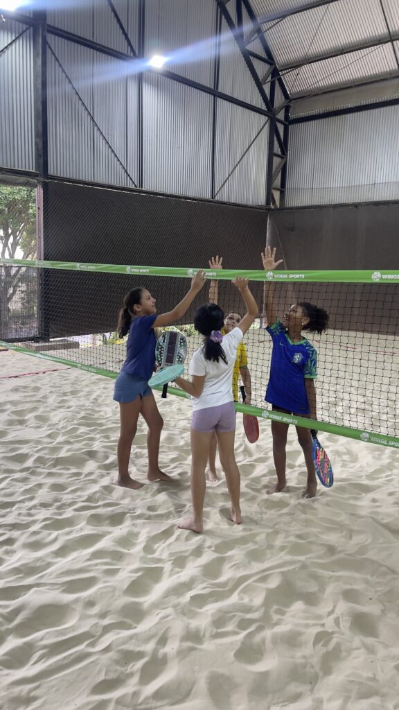 7 Segredos da Inteligência Emocional no Beach Tennis: O Guia Definitivo para Pais 2 Inteligência Emocional