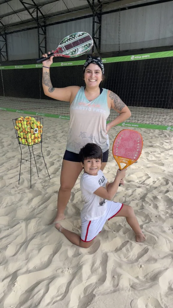7 Motivos para Aulas de Beach Tennis Pais e Filhos 2 Mãe e filho